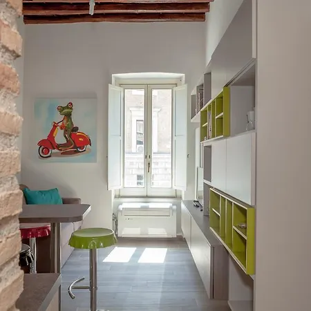 Domus Cairoli