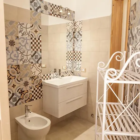 Domus Cairoli * 罗马